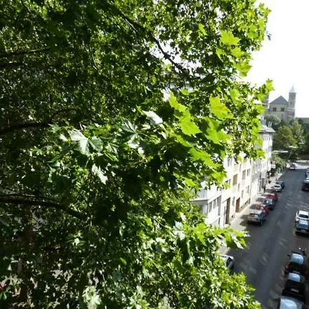 Mitten In * Cologne